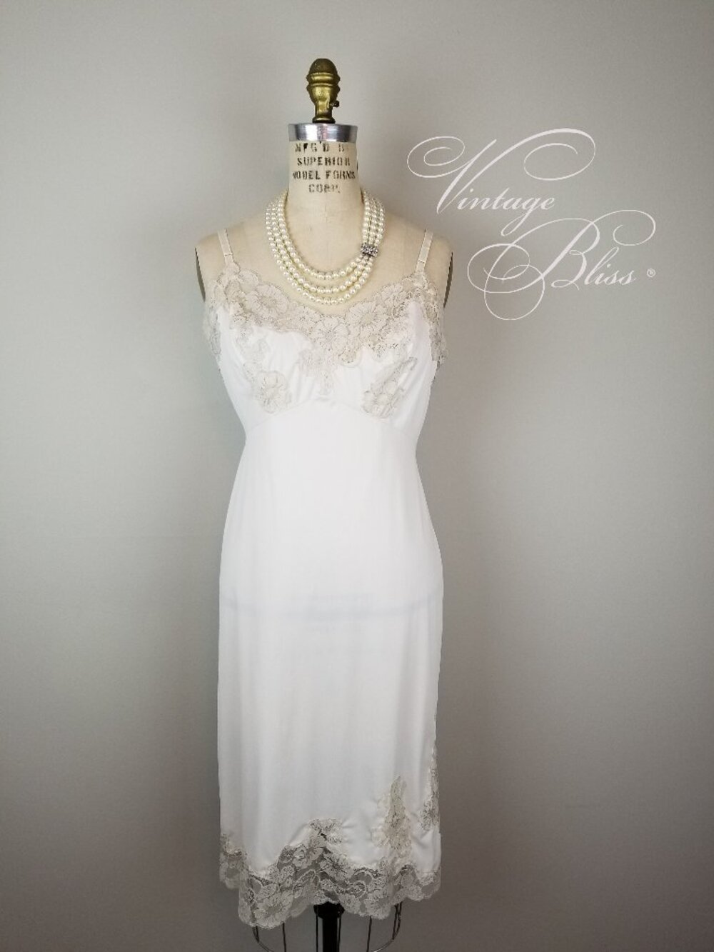 Vintage 1950's Cream Slip with Romantic Floral Lace by Van Raalte Size 36